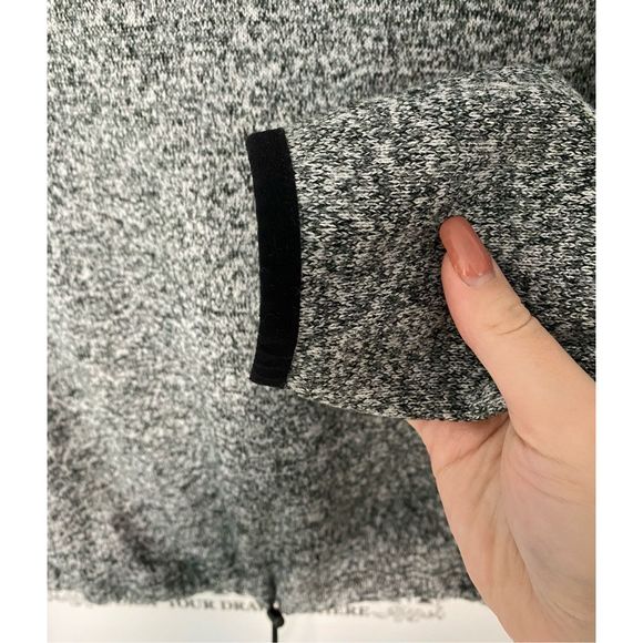 NWOT PINK Pullover - Picture 5 of 10